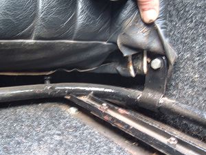 Extended mountings for seat back